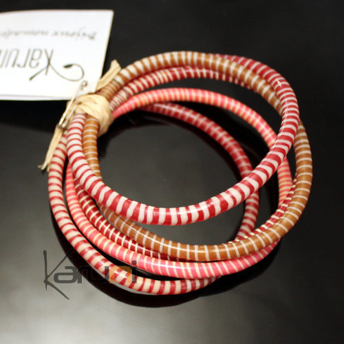 Bijoux Ethniques Africains Bracelets JOKKO larges en Plastique Recycl Homme Femme 02 Rose/Rouge (x5)