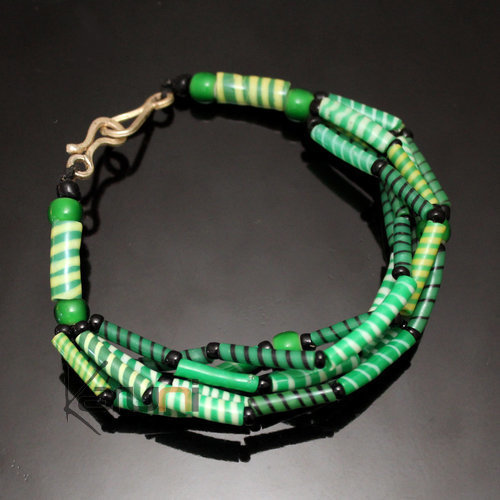 Bijoux Ethniques Africains Bracelets Multi-Rangs JOKKO en Plastique Recycl Perles Coup-Coup Vert