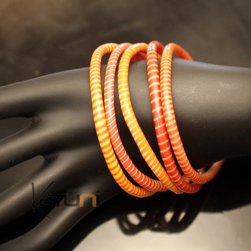 Bijoux Ethniques Africains Bracelets JOKKO larges en Plastique Recycl Homme Femme 03 Rouge/Orange (x5) b